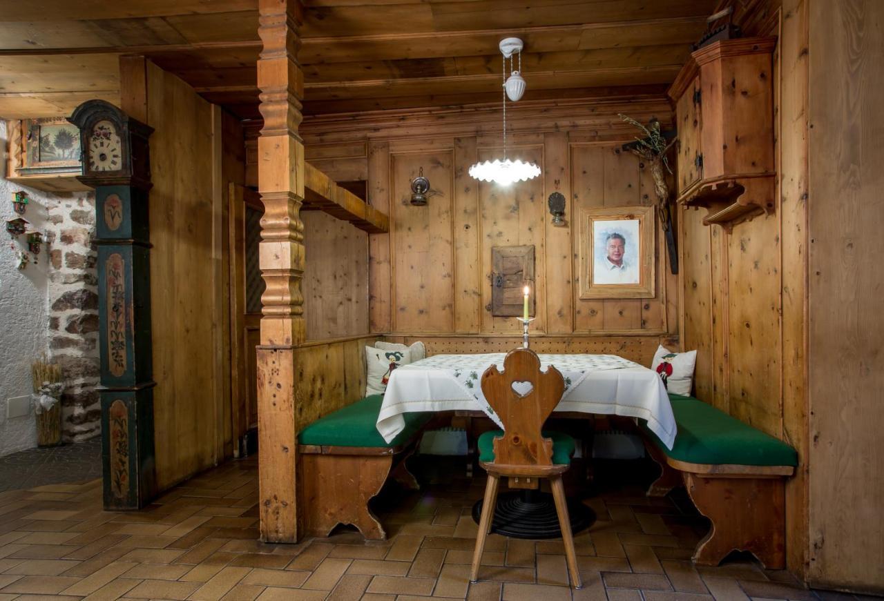 Historic Hotel Ristorante La Stua Кавалезе Екстериор снимка