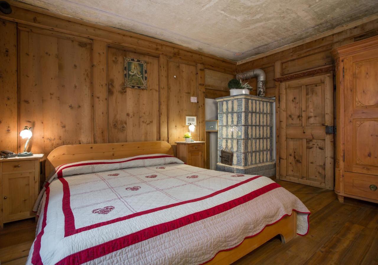 Historic Hotel Ristorante La Stua Кавалезе Екстериор снимка