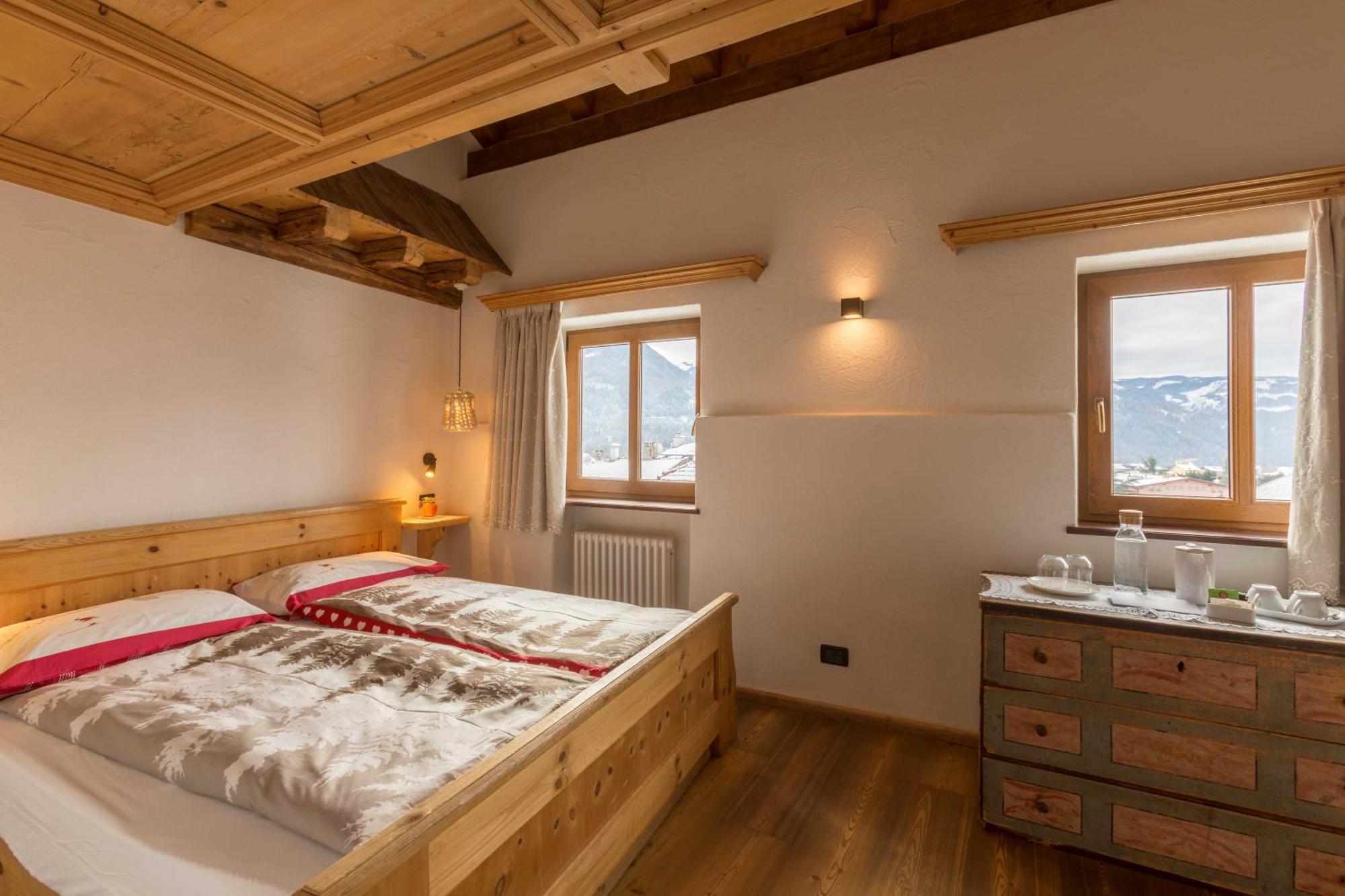 Historic Hotel Ristorante La Stua Кавалезе Екстериор снимка