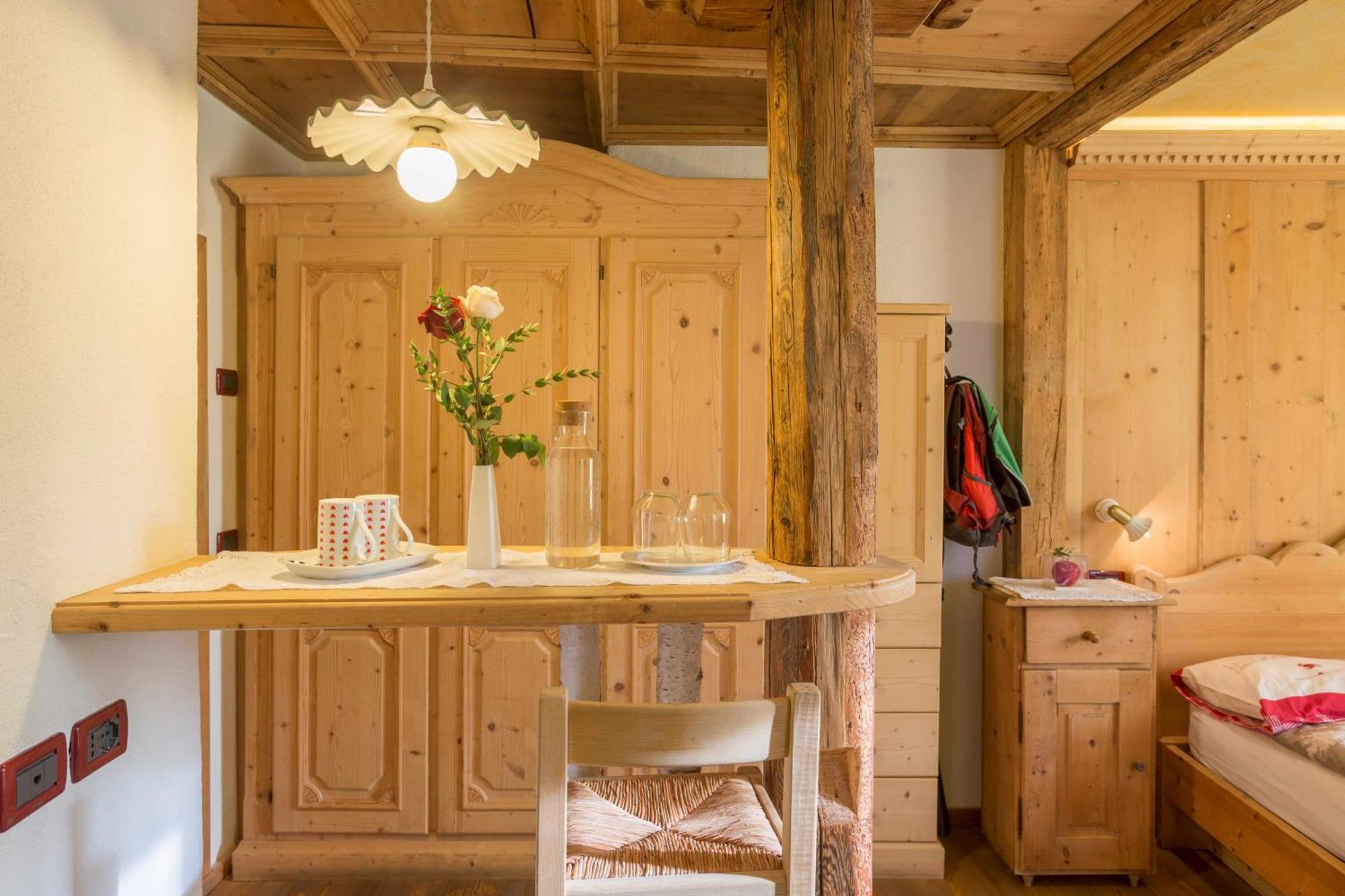 Historic Hotel Ristorante La Stua Кавалезе Екстериор снимка